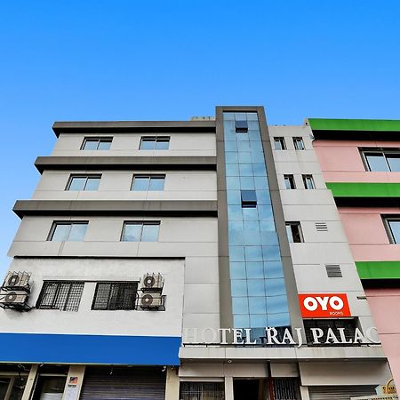 Collection O Hotel Raj Palace Vadodara Exterior foto