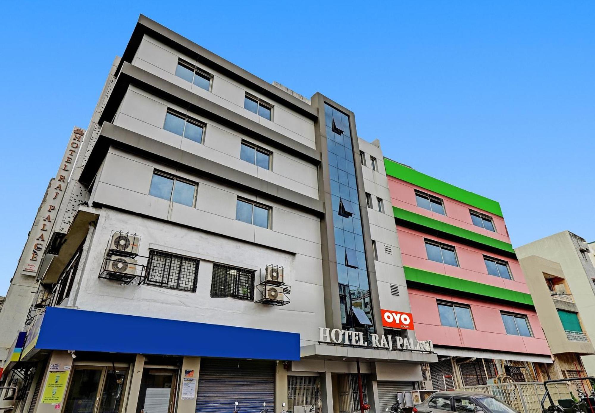 Collection O Hotel Raj Palace Vadodara Exterior foto